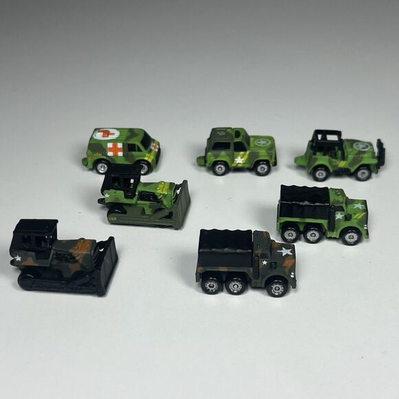 7 Vintage Micro Machines Military Army Vehicles Lot Blazer Ambulance Cargo Dozer - Picture 2 of 9